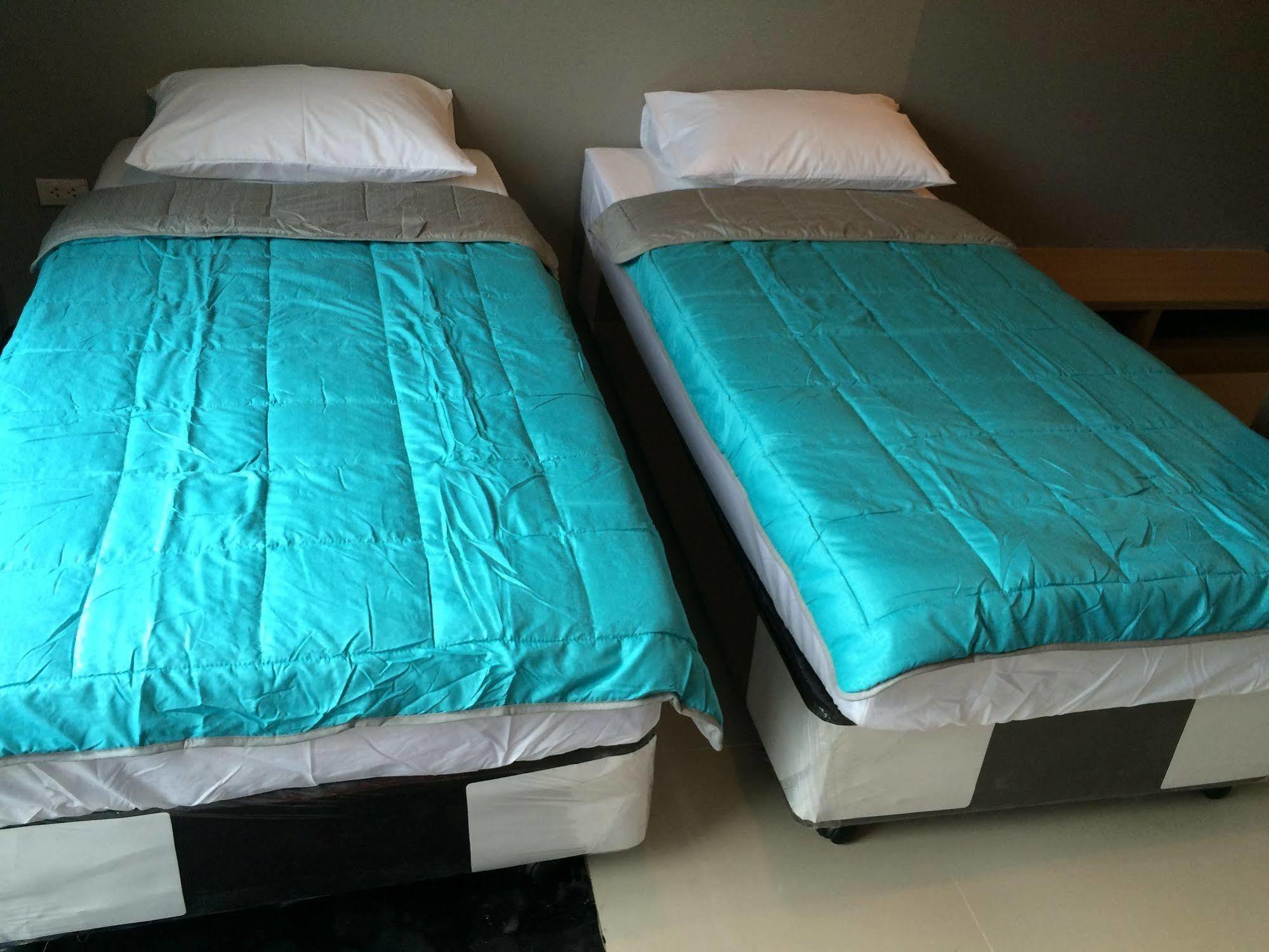 Hubb Hostel Phuket Airport Nai Yang Екстер'єр фото