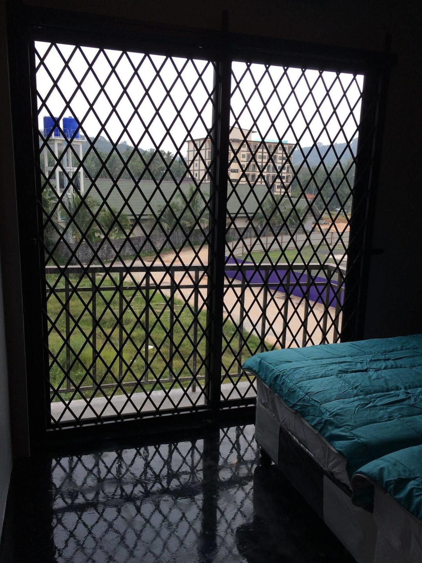 Hubb Hostel Phuket Airport Nai Yang Екстер'єр фото